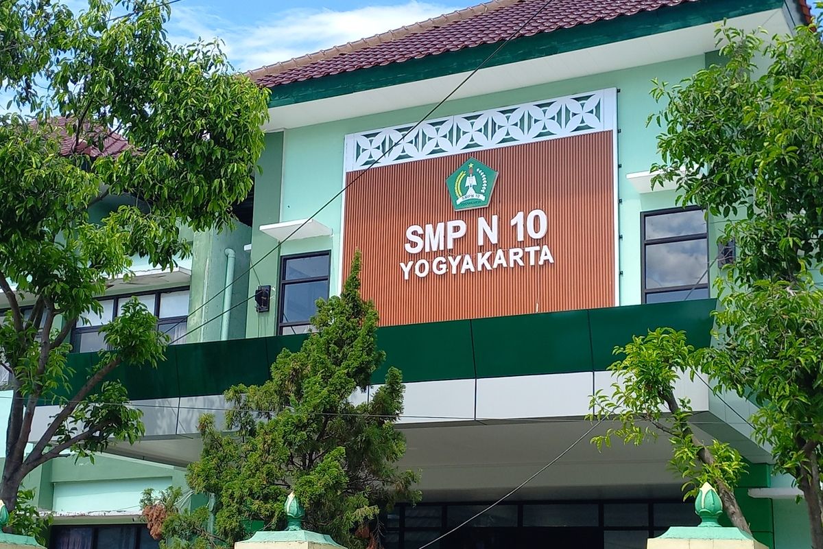 Umbulharjo, SMPN 10 Yogyakarta, SPMB 2025, SPMB SMP Kota Jogja 2025, SPMB SMP Kota Jogja 2025 Jalur Domisili Daerah Khusus di Umbulharjo Sudah Penuh, Jumlah Lulusan SD di Umbulharjo Tertinggi, Jadwal Seleksi Jalur Domisili Daerah Khusus Kemantren Umbulharjo, Kesempatan Selanjutnya di Jalur Domisili Umum, Delapan Jalur Seleksi dalam SPMB SMP Kota Jogja 2025, Pendaftaran SPMB SMP Kota Jogja 2025 Bisa Dilakukan Tiga Kali, Layanan Informasi dan Posko SPMB SMP Kota Jogja 2025