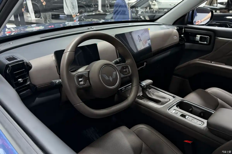 Xingguang 560, mesin bensin, PHEV, Wuling, Wuling Motors, Starlight 560, Wuling Starlight 560 Meluncur, Tersedia Mesin Bensin, EV, dan PHEV