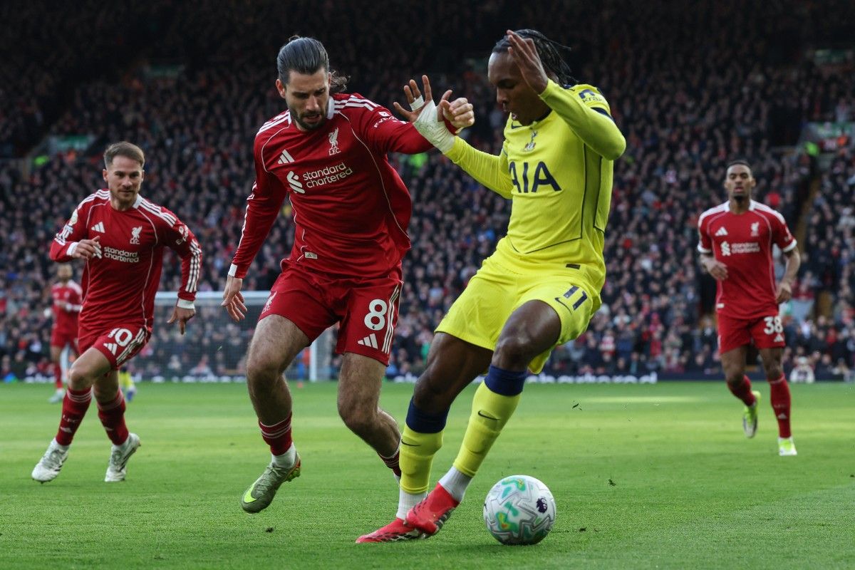Liverpool, Tottenham, Szoboszlai, Liga Inggris, Jamie Carragher, Carragher, Carragher Sebut Hasil Imbang Liverpool Vs Tottenham sebagai Bencana