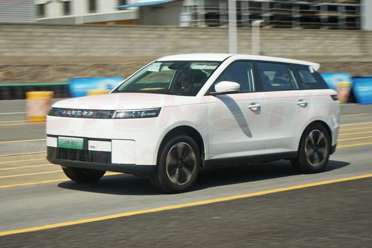 mobil listrik, April 2026, Jaecoo, Geely, Mobil Listrik Kuasai 18 Persen Pasar Nasional, Jaecoo J5 Terlaris
