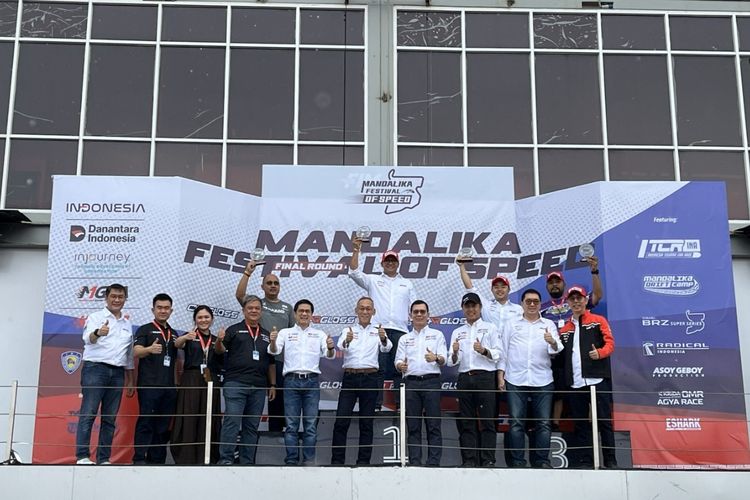 Mobil murah, Auto2000, balap, Toyota Agya Racikan GR Garage Auto2000 Unjuk Gigi di Mandalika