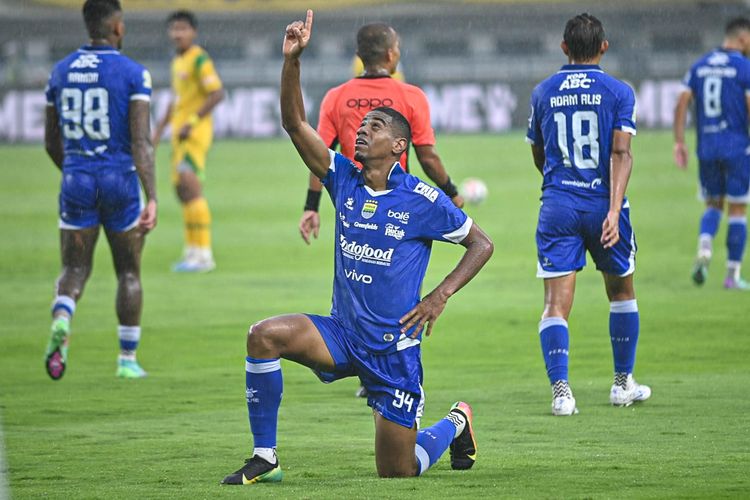 Persib, Persebaya, Persib Bandung, Bojan Hodak, Persib vs Persebaya, Super League 2025-2026, Jadwal Persib Vs Persebaya, Atensi Bojan Hodak bagi Bernardo Tavares