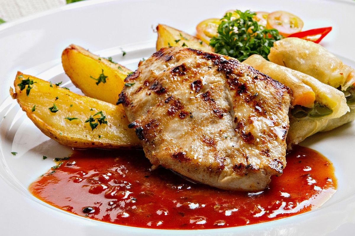 Resep Steak Ayam, resep steak ayam, resep steak ayam barbeque, Resep steak ayam teflon, resep steak ayam tanpa tepung, Ini Tips Bikin Steak Ayam Bumbu Meresap dan Tidak Alot, Cukup Pakai Teflon