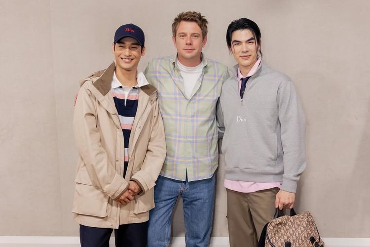 Dior, Rihanna, Robert Pattinson, Pharell, Daniel Craig, Sabrina Carpenter, Mingyu Seventeen, Jonathan Anderson, Apo Nattawin, jonathan anderson dior, pharell, mingyu dior, mile phakphum, Gaya 8 Artis di Dior Men Paris Fashion Week, Robert Pattinson hingga Mingyu, 1. Rihanna, 2. Pharell Williams, 3. Mingyu, 4. Daniel Craig, 5. Mile Phakphum, 6. Robert Pattinson, 7. Sabrina Carpenter, 8. Apo Nattawin