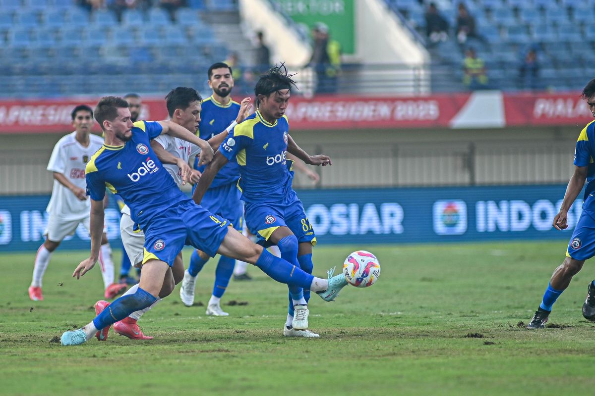 Arema FC, PSBS Biak, Arema FC vs PSBS Biak, Super League 2025-2026, pertandingan arema fc vs psbs biak, link live streaming arema fc vs psbs biak, pekan pertama super league 2025, jadwal arema fc vs psbs biak, Link Live Streaming Arema FC vs PSBS Biak Super League 2025, Rapor Negatif di Kandang
