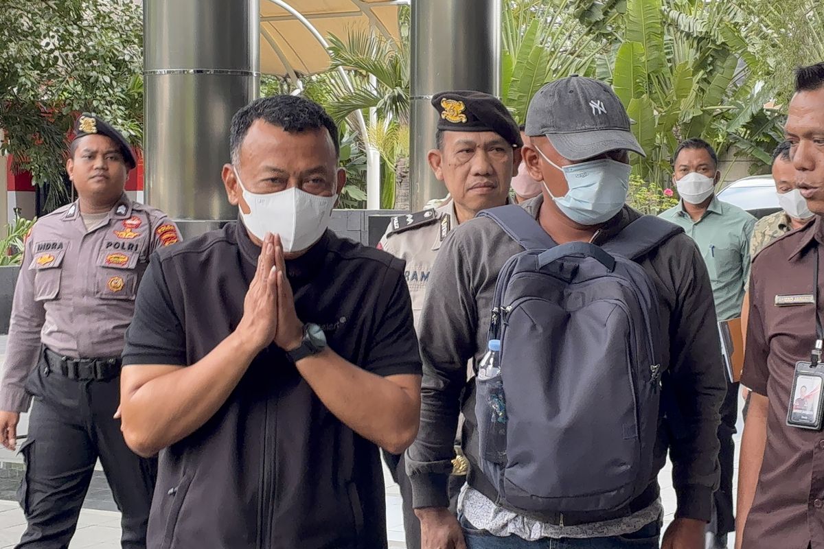 uang tunai, Bupati Ponorogo, Sugiri Sancoko, bupati ponorogo, ott bupati ponorogo, OTT Bupati Ponorogo: Uang Tunai Disita dan 7 Orang Jalani Pemeriksaan Intensif