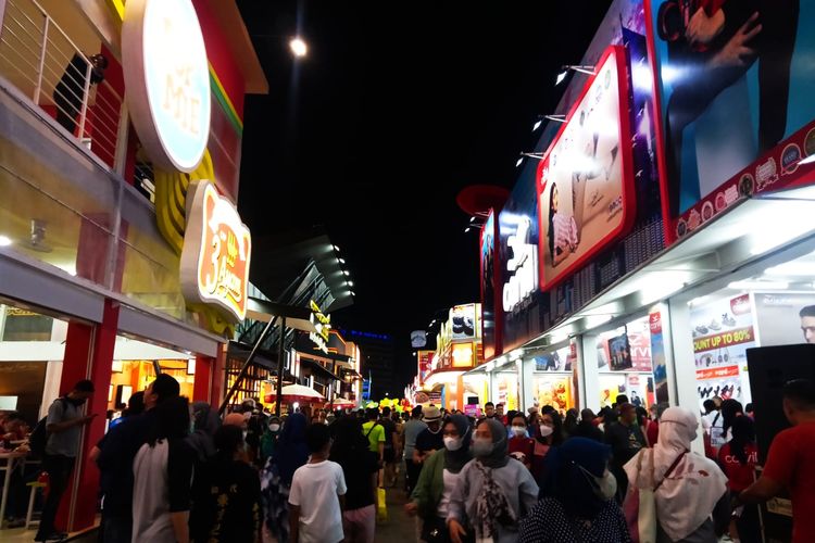 lokasi Jakarta Fair 2025, Jakarta Fair 2025 kapan, Jakarta Fair 2025 Buka Jam Berapa, cara ke lokasi jakarta fair 2025, lokasi jakarta fair 2025, cara ke jakarta fair 2025 naik krl, Cara Menuju Lokasi Jakarta Fair 2025 Menggunakan KRL dan Transjakarta