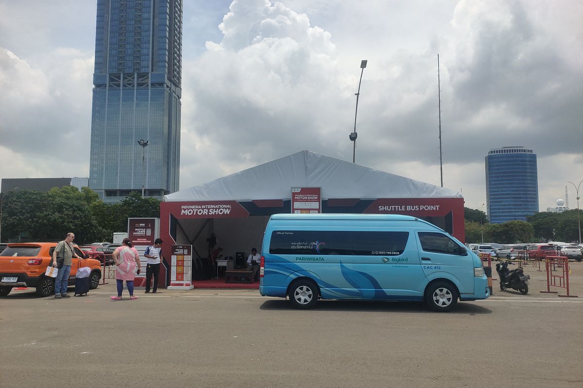 IIMS, shuttle bus, JIExpo Kemayoran, IIMS 2026, Anti Hujan-hujanan ke IIMS 2026, Naik Shuttle Bus Gratis