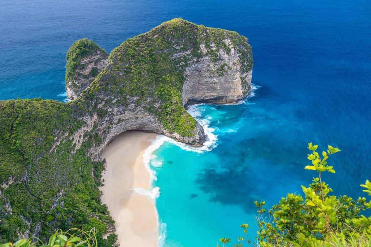 pantai, Tripadvisor, Asia, pantai terbaik di Asia, 10 Pantai Terbaik di Asia Versi Tripadvisor 2026, Ada dari Indonesia, 1. Banana Beach, Thailand, 2. Pantai Kelingking, Indonesia, 3. Pantai Radhanagar, India, 4. Pantai Palolem, India, 5. Pantai Mirissa, Sri Lanka, 6. White Beach, Filipina, 7. Pantai Bentota, Sri Lanka, 8. Pantai Railay, Thailand, 9. Pantai Nusa Dua, Indonesia, 10. Pantai Cenang, Malaysia