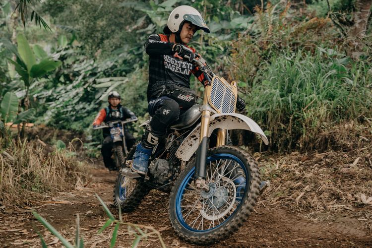 motor, Bali, lucky draw, Komunitas, Arisan Tril Tua di Bali Diramaikan Ribuan Peserta