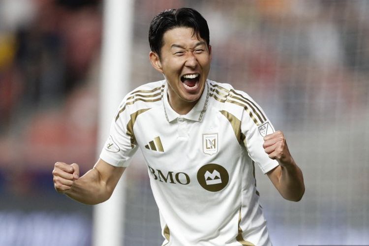Robert Lewandowski, Barcelona, Lionel Messi, Liga Spanyol, Ogah Pensiun, Robert Lewandowski Sudah Pilih Tujuan Berikut