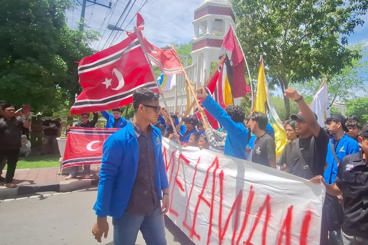 bendera Aceh, Malik Mahmud Al Haythar, Bendera Aceh, Qanun, Lambang Aceh, Wali Nanggroe Aceh, wali nanggroe aceh, lambang aceh, Setelah Empat Pulau Kembali, Kini Aceh Tagih Janji Soal Qanun Bendera Daerah