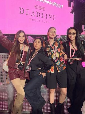 Ayu Ting Ting, Nagita Slavina, Syifa Hadju, BLACKPINK, Aaliyah Massaid, konser Blackpink, Enzy Storia, konser blackpink jakarta, konser blackpink 2025, Gaya 13 Seleb Menonton Konser BLACKPINK di Jakarta, Aurel Pakai Baju Arsy, 1. Syahnaz Sadiqah, 2. Aaliyah Massaid, 3. Nagita Slavina, 4. Kiky Saputri, 5. Enzy Storia, 6. Ayu Ting Ting, 7. Melody Laksani, 7. Hesti Purwadinata, 8. Aurel Hermansyah &amp; Arsy Hermansyah, 9. Kesha Ratuliu, 10. Syifa Hadju, 11. Ashanty, 12. Anang Hermansyah, 13. Beby Tsabina