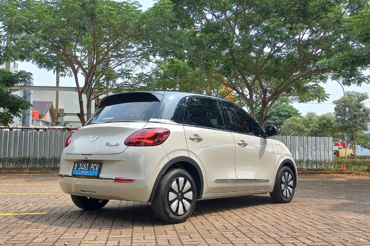 penurunan harga, diskon mobil baru, mobil listrik bekas, harga Wuling Binguo EV, Wuling Binguo EV Bekas Kini Hanya Rp 150 Jutaan, Kenapa?