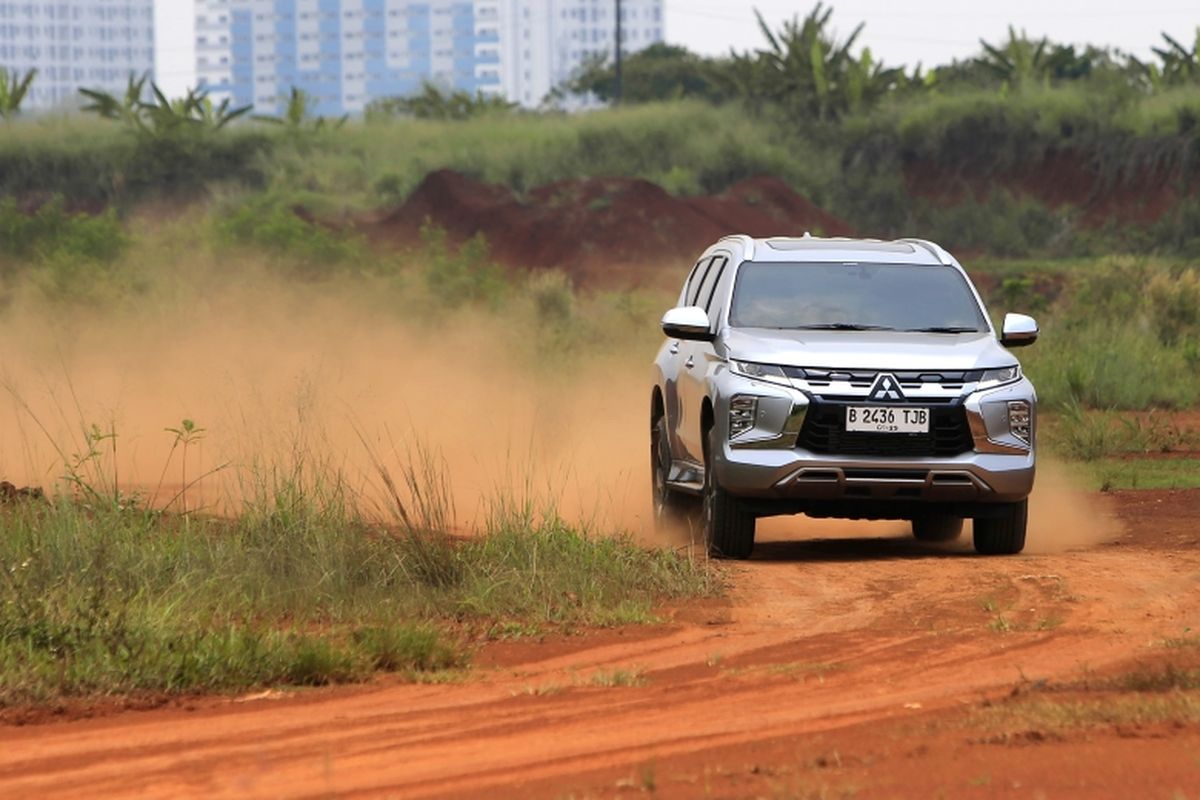 otomotif, pajero sport, MMKSI, Pajero, Mitsubishi Pajero Sport, kendaraan bermotor, Mitsubishi, Alasan Sasis Ladder Frame Jadi Kunci Ketangguhan Mitsubishi Pajero Sport