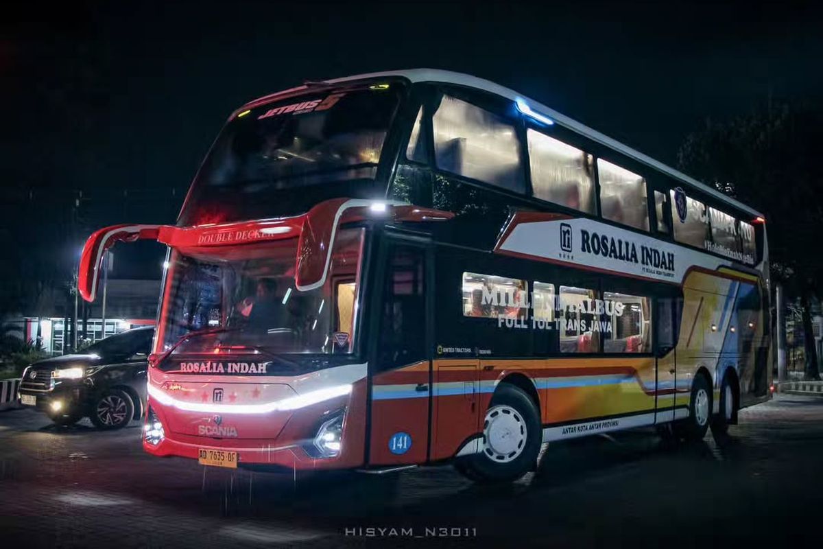 Video viral, sopir bus, manuver berbahaya, bahu jalan, PO Rosalia Indah, PO Rosalia Indah Klarifikasi Video Viral Sopirnya yang Ugal-ugalan