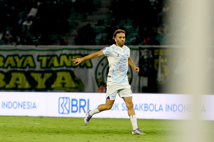 Persebaya, Super League 2025-2026, Ernando Ari Sutaryadi, PSIM Vs Persebaya, Ernando Ari Bawa Optimisme, Ze Valente Pede