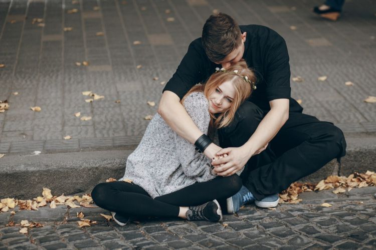 sikap zodiak saat jatuh cinta, zodiak saat jatuh cinta, aquarius saat jatuh cinta, sikap setiap zodiak saat jatuh cinta, Sikap 12 Zodiak Saat Jatuh Cinta, Aquarius Tetap Rasional, 1. Aries, 2. Taurus, 3. Gemini, 4. Cancer, 6. Virgo, 7. Libra, 8. Scorpio, 9. Sagitarius, 10. Capricorn, 11. Aquarius, 12. Pisces