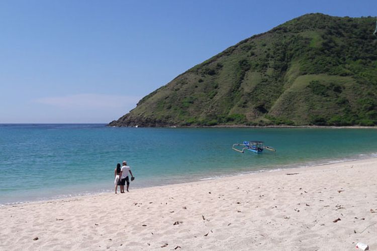 Pantai Mawun Lombok, pantai terbaik di dunia 2025, pantai mawun lombok tengah, pantai mawun di lombok, pantai mawun beach, Pantai Mawun Jadi Pantai Terbaik di Indonesia versi Turis Asing, Ada Apa di Sana?, 1. Bawa uang tunai , 2. Bawa hammock untuk bersantai, 3. Siap dihampiri pedagang , 5. Jangan pulang saat gelap