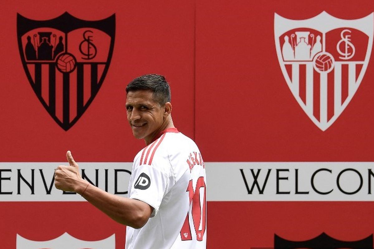 Alexis Sanchez, Hasil Liga Spanyol, Laliga, hasil laliga, elche, liga spanyol, Sevilla, Sevilla vs Elche, Hasil Liga Spanyol Sevilla Vs Elche 2-2: Assist Tumit Alexis Sanchez