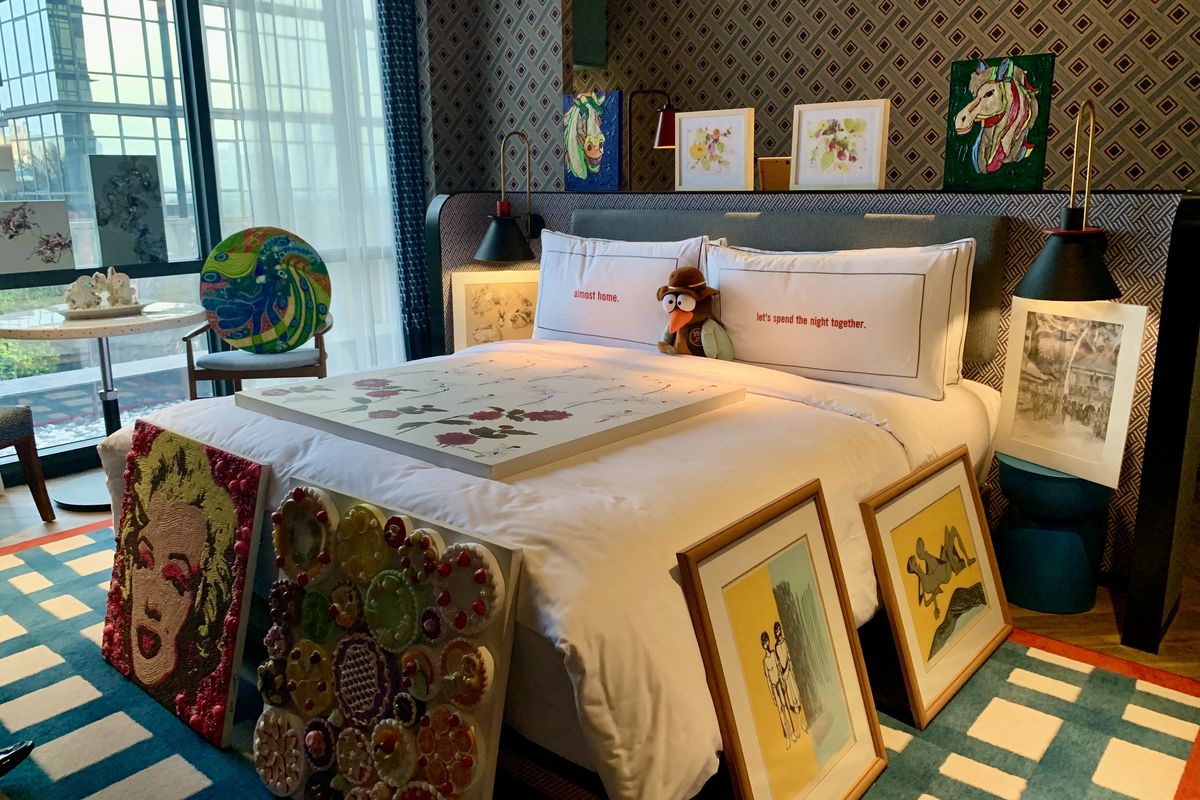 25hours Hotel, 25hours Hotel Jakarta, Pameran seni dalam kamar hotel, Ada Pameran Seni di Kamar Hotel Bintang 5 Jakarta, Gratis untuk Umum