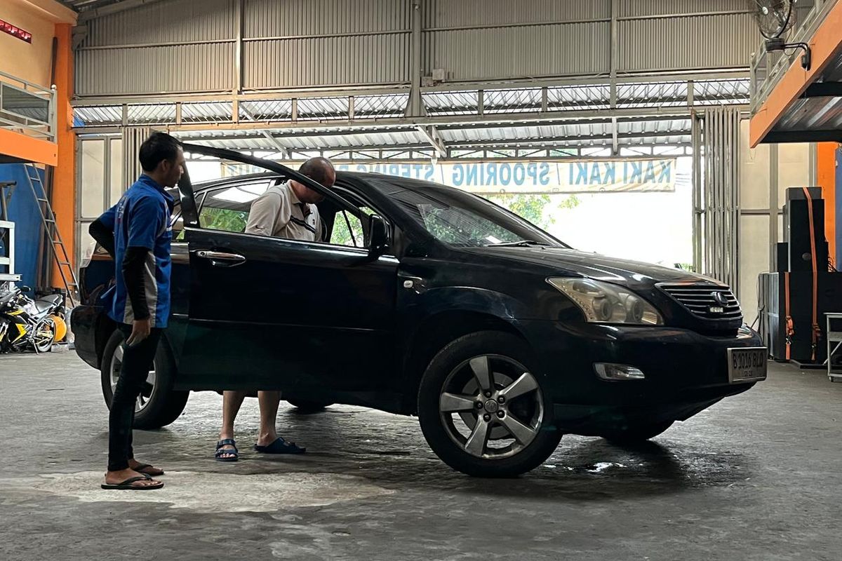 rack steer, sokbreker, bunyi mobil, kerusakan kaki-kaki, Cara Mengenali Kerusakan Kaki-Kaki Mobil dari Bunyi yang Muncul