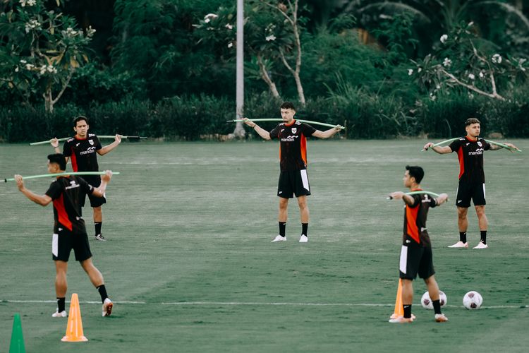 Timnas Indonesia, Bali, Piala Dunia 2026, Timnas Indonesia vs China, timnas Indonesia, Ketua Umum PSSI Erick Thohir, Kualifikasi Piala Dunia 2026 Zona Asia, timnas indonesia vs jepang, Erick Thohir Jelaskan Alasan TC Timnas Indonesia di Bali: Pemain Bukan Robot, Apresiasi Pengorbanan