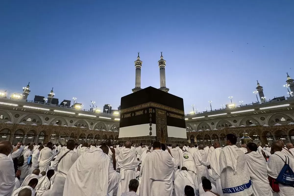 Arab Saudi Perketat Akses Masuk ke Mekkah Jelang Puncak Haji 1447 H, Pengamanan diperketat untuk lindungi jemaah, Sanksi tegas bagi pelanggar dan kampanye haji palsu, Persiapan pertahanan sipil sudah tuntas, Lebih dari 1,5 juta jemaah Haji telah tiba