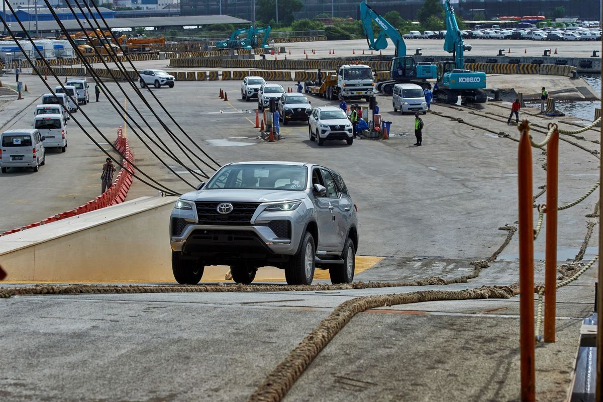 ekspor, ekspor mobil, otomotif, Ekspor, Gaikindo, penjualan mobil, Ekspor Mobil, kendaraan bermotor, Ekspor Mobil Rakitan Indonesia Tumbuh 3,4 Persen November 2025