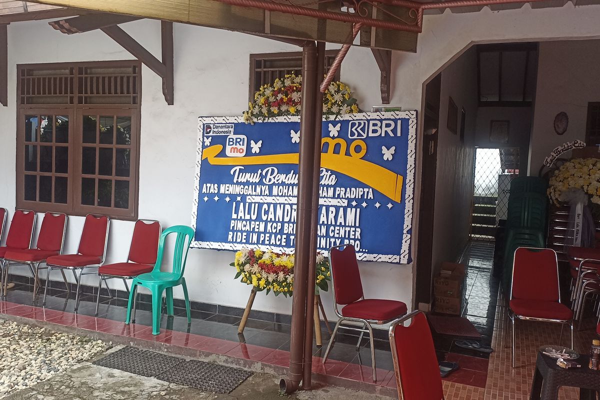 Kacab bank BUMN diculik, Kacab bank BUMN dibunuh, pembunuhan kacab bank bumn, kacab bank bumn tewas, keluarga korban pembunuhan, Sosok Kacab Bank BUMN Berprestasi yang Jadi Korban Penculikan dan Pembunuhan di Mata Keluarga, Bagaimana Sosok Ilham di Mata Keluarga dan Tetangga?, Apa Harapan yang Belum Tercapai?, Baca juga: , Keluarga berharap aparat menindak tegas para pelaku.