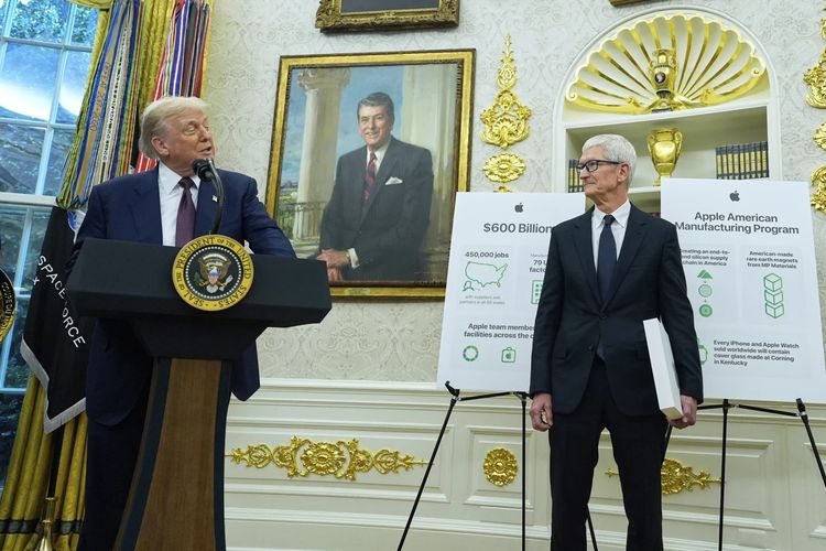 apple, Corning, Investasi Apple, tarif impor Amerika, Apple Akhirnya Tunduk, Bikin Pabrik di AS demi Trump