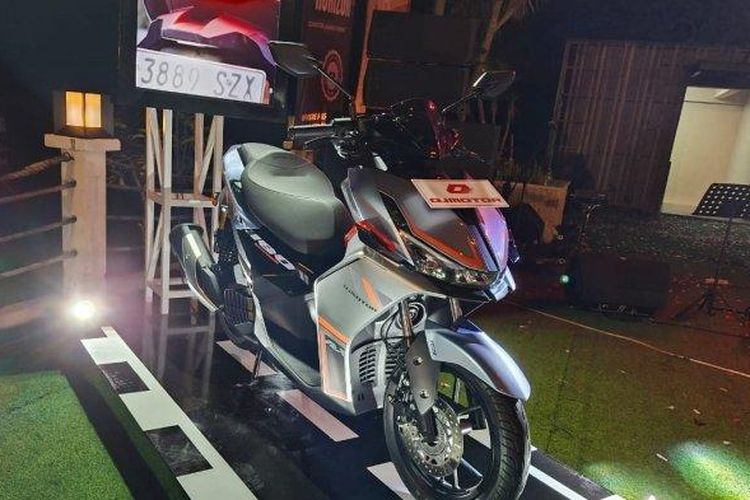 skutik bongsor, Yamaha Aerox, QJMotor Viento 180, Rifki Maulana, Yamaha Aerox vs QJMotor Viento 180: Siapa yang Unggul?