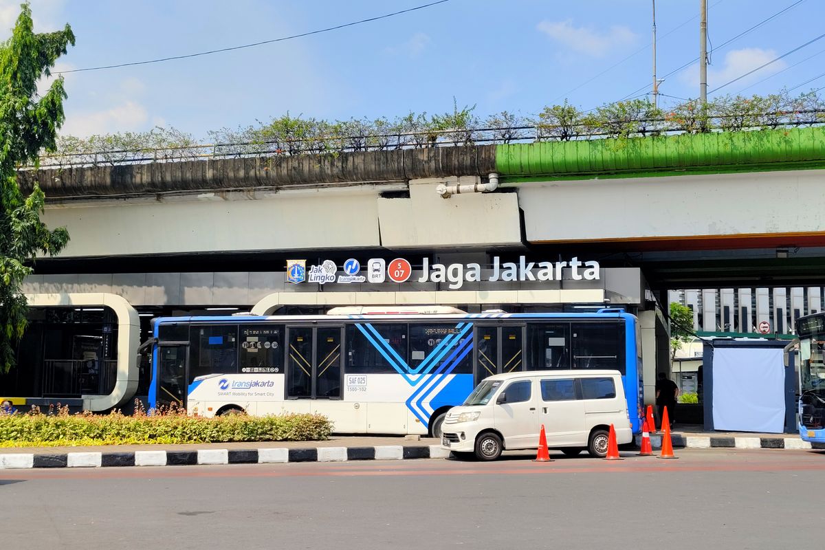 Halte Pasar Senen, halte jaga jakarta, rute busway di halte jaga jakarta, Halte Jaga Jakarta Beroperasi Normal, Ini Daftar Rutenya