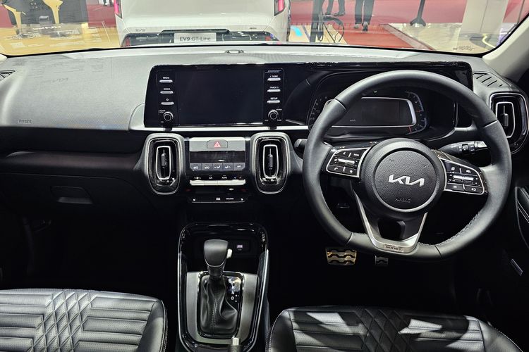 pameran, Kia Sonet, fitur, ADAS, turbo, Kia Seltos, GIIAS 2025, Duet SUV Stylis Kia di Lantai GIIAS 2025