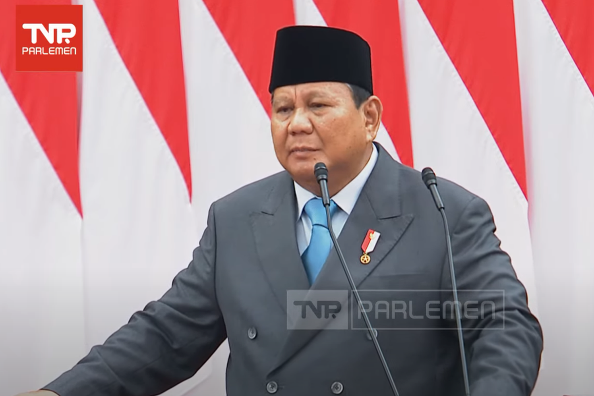 Joko Widodo, prabowo subianto, sidang tahunan MPR, baju adat, baju adat Jokowi, Presiden Prabowo, sidang tahunan mpr 2025, Tanpa Baju Adat, Prabowo Kenakan Setelan Jas Saat Sidang Tahunan MPR 2025