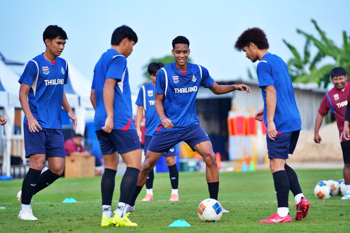 SEA Games 2025, Wichan Inaram, timnas u22 thailand, Thawatchai Damrong-Ongtrakul, Pelatih dan Pemain Thailand Targetkan Emas SEA Games 2025