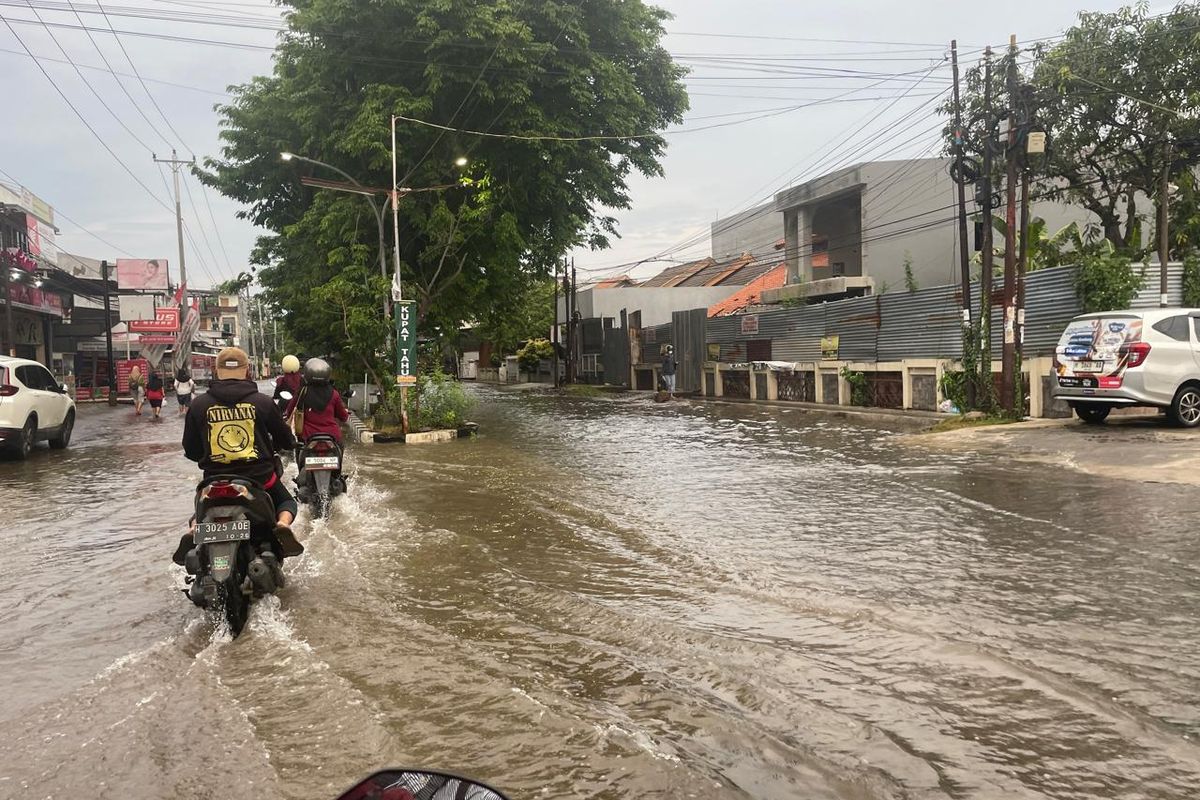 BNPB, banjir semarang, modifikasi cuaca, operasi modifikasi cuaca, BNPB Tambah Armada Pesawat untuk Percepat Penanganan Banjir Semarang