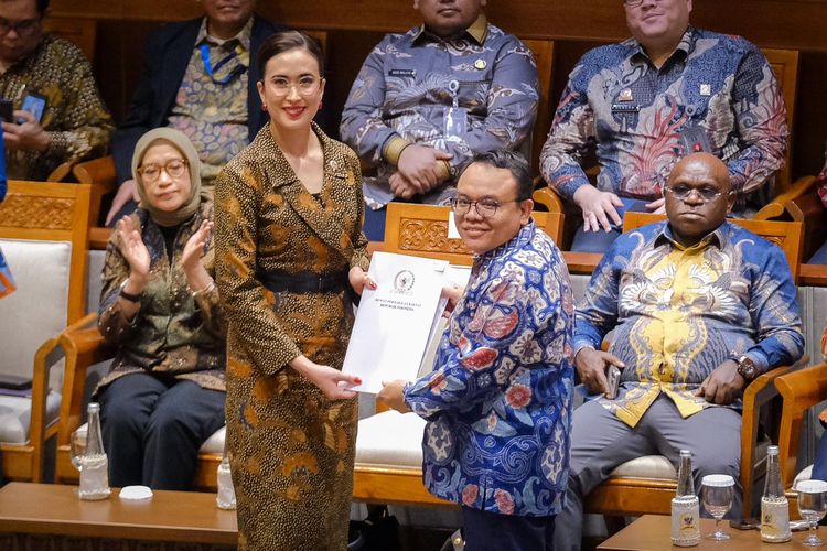 Kementerian Pariwisata, RUU Kepariwisataan, DPR Sahkan RUU Kepariwisataan, DPR Setujui RUU Kepariwisataan, DPR Sahkan RUU Kepariwisataan Jadi Undang-Undang, Apa Substansinya?
