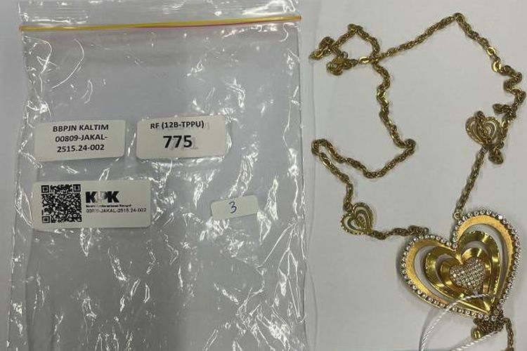 cincin emas, Lelang KPK, perhiasan emas, kalung emas, gelang emas, lelang barang sitaan kpk, barang sitaan korupsi, lelang kpk 2025, lelang kpk kapan, 7 Perhiasan di Lelang KPK 2025, Ada Cincin Naga