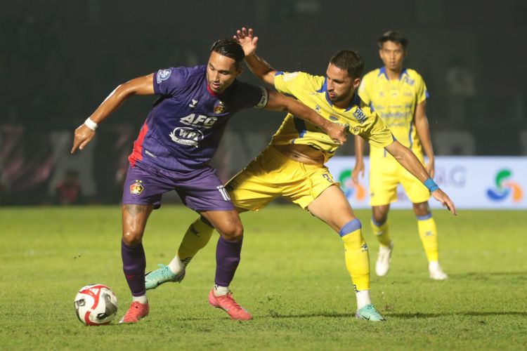 Ezra Walian, Garuda Calling, Timnas Indonesia, FIFA Series, John Herdman, Persik Kediri, Marcos Reina, Persib, Ezra Walian Kembali ke Timnas Indonesia, Pelatih Persik Bilang Layak