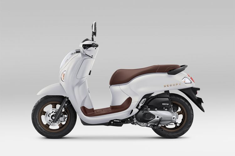 Honda Scoopy, warna baru, Scoopy, motor baru, harga honda scoopy, New Honda Scoopy Punya Pilihan Warna Baru, Harga Tak Bergerak