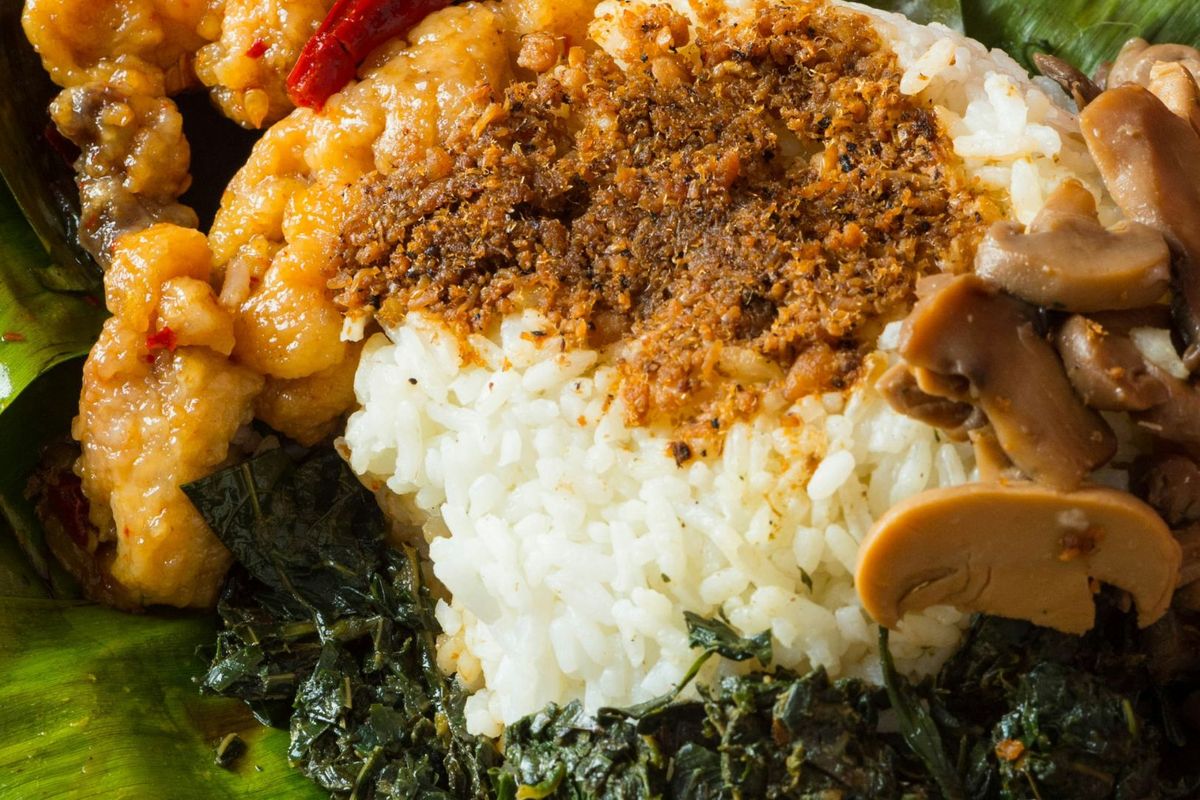 Nasi Jinggo, Mengenal Nasi Jinggo, Makanan Legendaris Khas Bali yang Diciptakan Men Jinggo