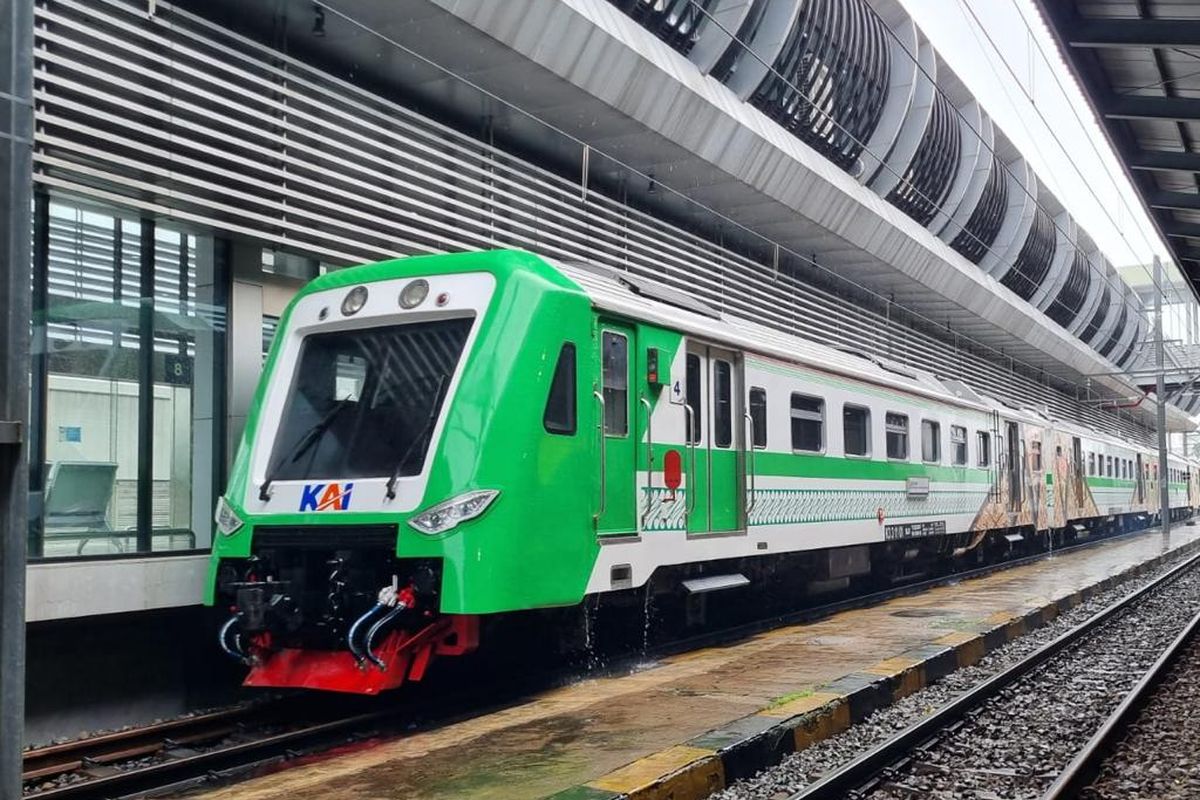 KA BIAS, jadwal KA BIAS, Jadwal KA BIAS 25-28 Desember 2025 Rute Bandara Adi Soemarmo-Solo-Madiun PP