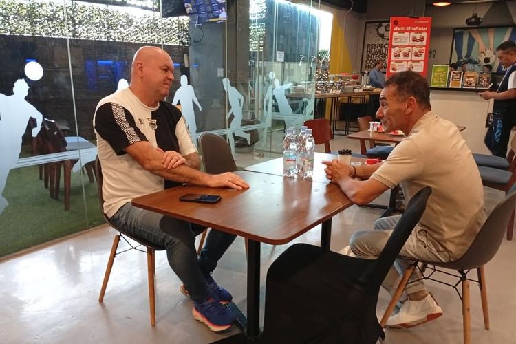 Timnas U23 Indonesia, Gerald Vanenburg, Bojan Hodak, Liga 1 2024-2025, ASEAN U23 Championship 2025, Kualifikasi Piala Asia U23, Hasil drawing ASEAN U23 Championship 2025, Piala AFF U23 2025, hasil drawing asean U23 Championship 2025, Pelatih Persib Ungkap Isi Diskusi dengan Gerald Vanenburg