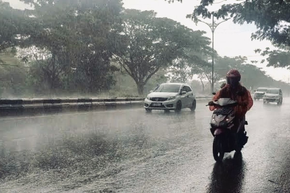BMKG, cuaca ekstrem, Hujan, hujan, bencana hidrometeorologi, Cuaca Ekstrem, bencana Hidrometeorologi, BMKG Perkirakan Cuaca Ekstrem Mengintai Sulut hingga 18 Juli, Warga Diimbau Waspada