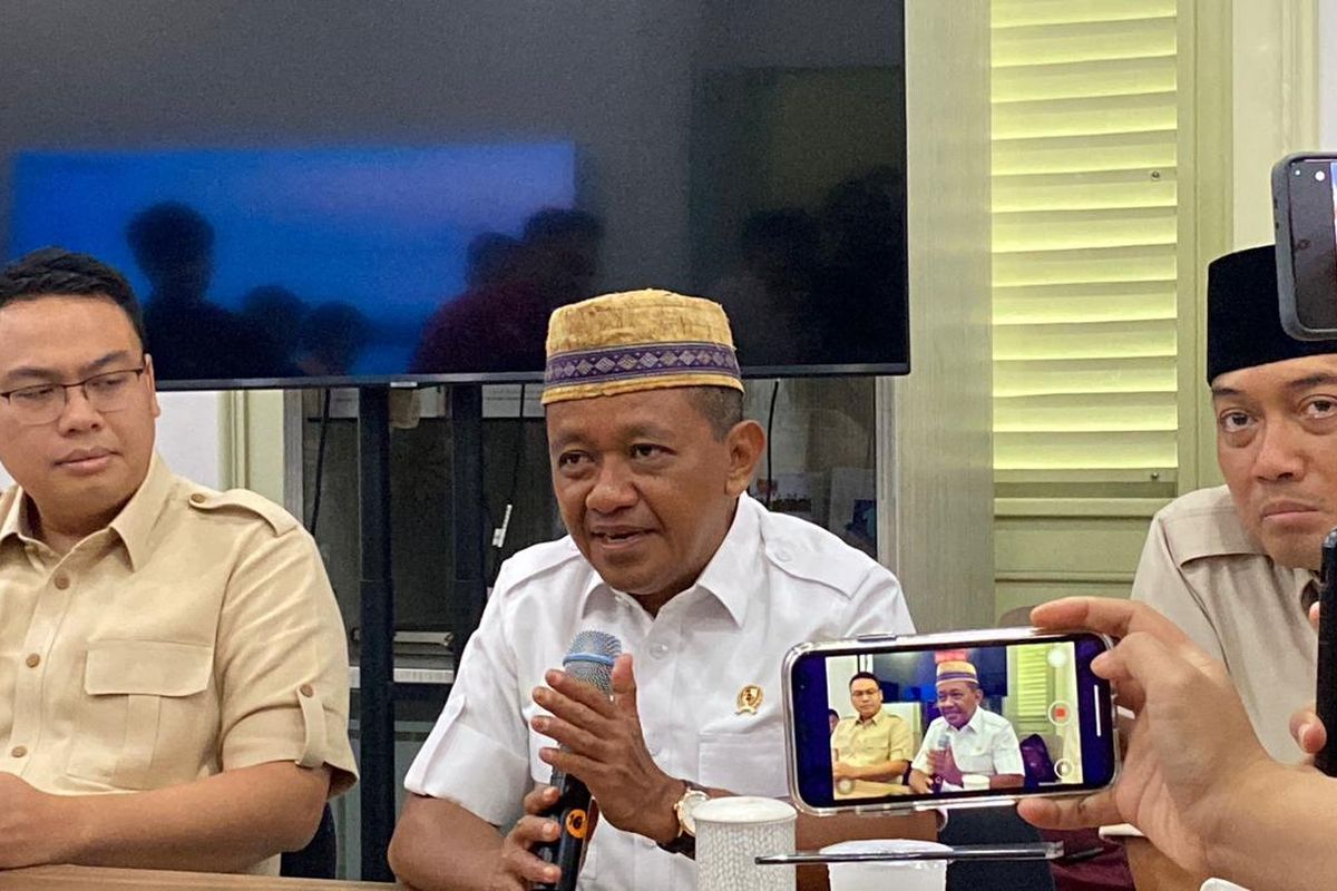 SPBU, bahan bakar minyak (BBM), Bahlil Lahadalia, spbu swasta, Bahlil Ungkap Kuota Impor BBM Swasta 2026 Tidak Berubah