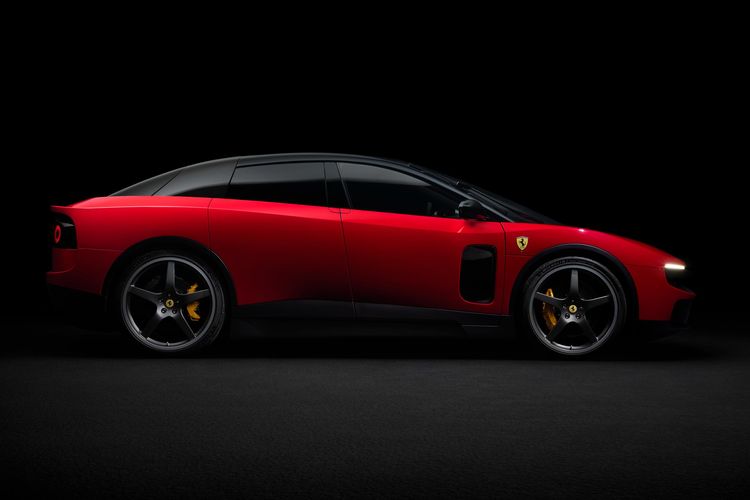 Ferrari, Luce, otomotif, mobil listrik, Eks Bos Ferrari Kritik Luce, Sebut Bahkan China Tidak Akan Meniru