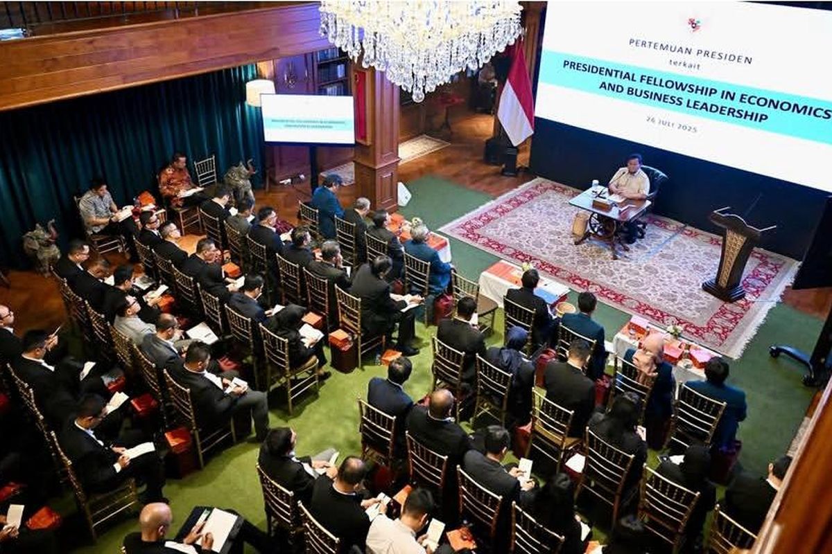 Prabowo Subianto, profesional muda, Hambalang, Jawa Barat, Profesional Muda, prabowo subianto, jawa barat, Selama 5 Jam, Prabowo Bahas Ekonomi dan Bisnis dengan 82 Profesional Muda di Hambalang