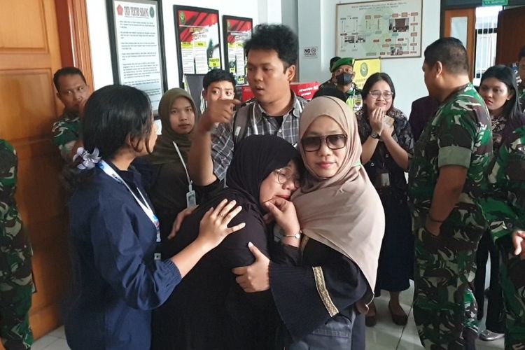 Prajurit TNI AD, kodim 0204 deli serdang, serka darmen hutabarat, serda hendra fransisco manalu, tni tembak mati pelajar, pengadilan militer i-02 medan, 2 Prajurit TNI Penembak Mati Pelajar Divonis Lebih Ringan dari Pelaku Sipil, Picu Amarah Keluarga Korban