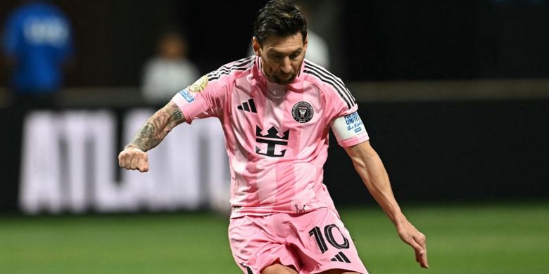 Lionel Messi, Inter Miami, Major League Soccer, MLS Cup, Bantu Inter Miami Menang Dramatis, Lionel Messi 'Bertingkah' ke Pemain Atlas